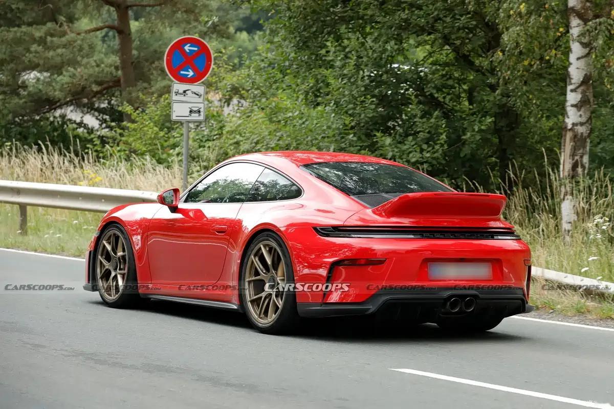 保时捷911GT3特别版谍照曝光新车划重点 近日，全新保时捷911 GT3（代号