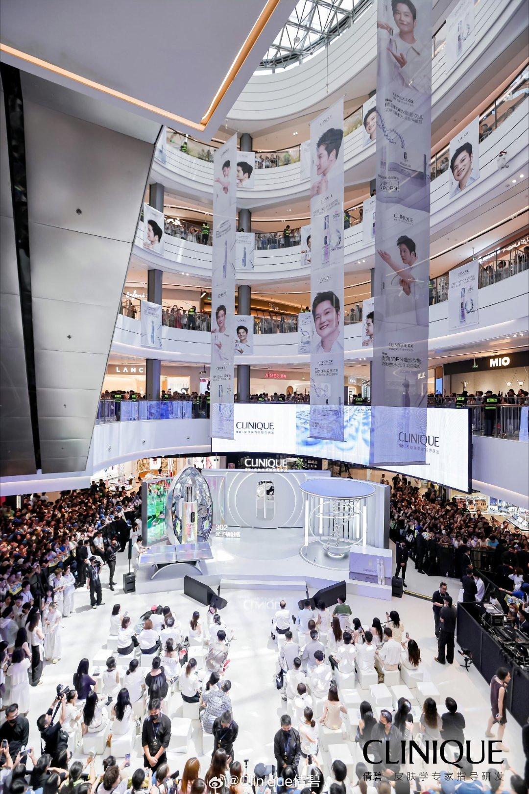 樊振东 💙樊振东杭州活动 陌上人如玉，公子世无双