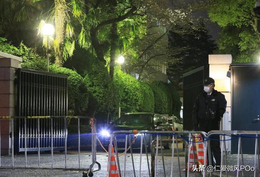 细思极恐！日本自卫队军官闯华使馆，背后细节藏不住了
 
细思极恐！一名刚晋升的日