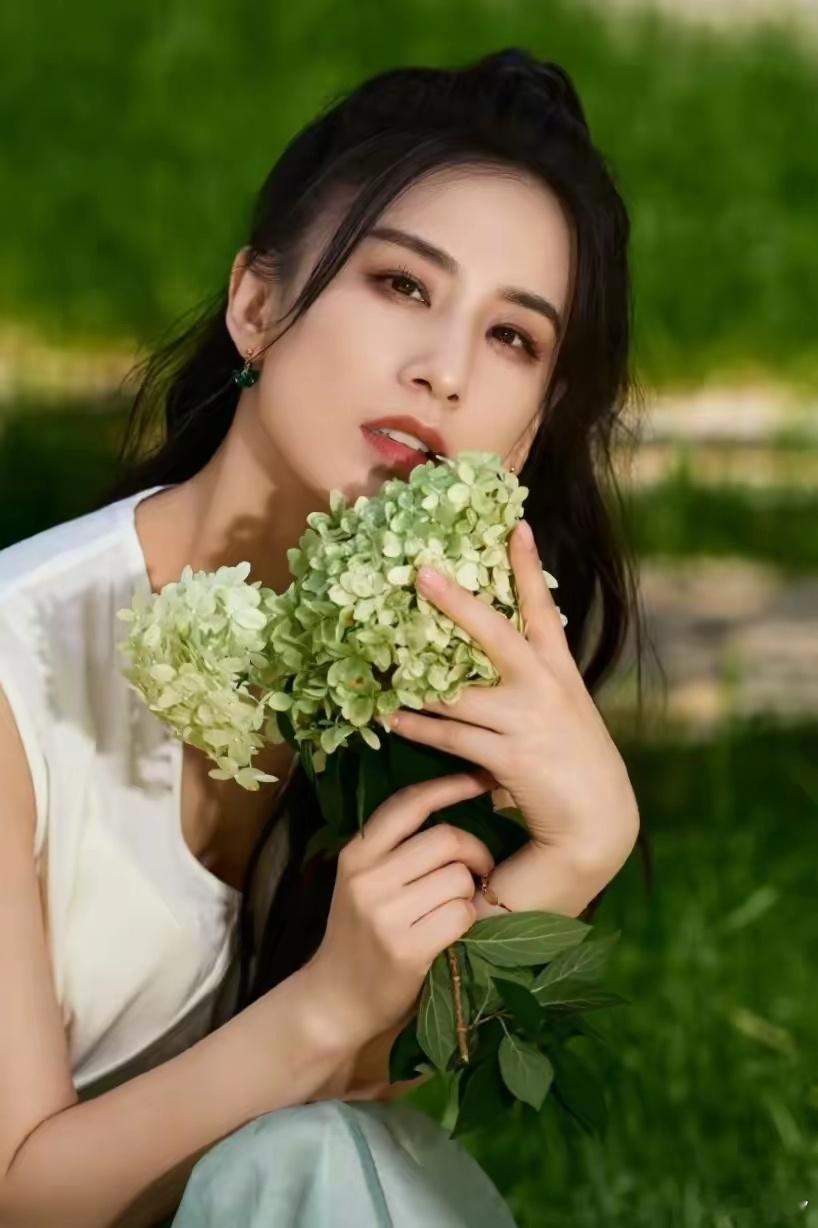 黄圣依，这次你真的惊艳到我了！1月19日来临，可杨子终究还是没能等到她出现 。这