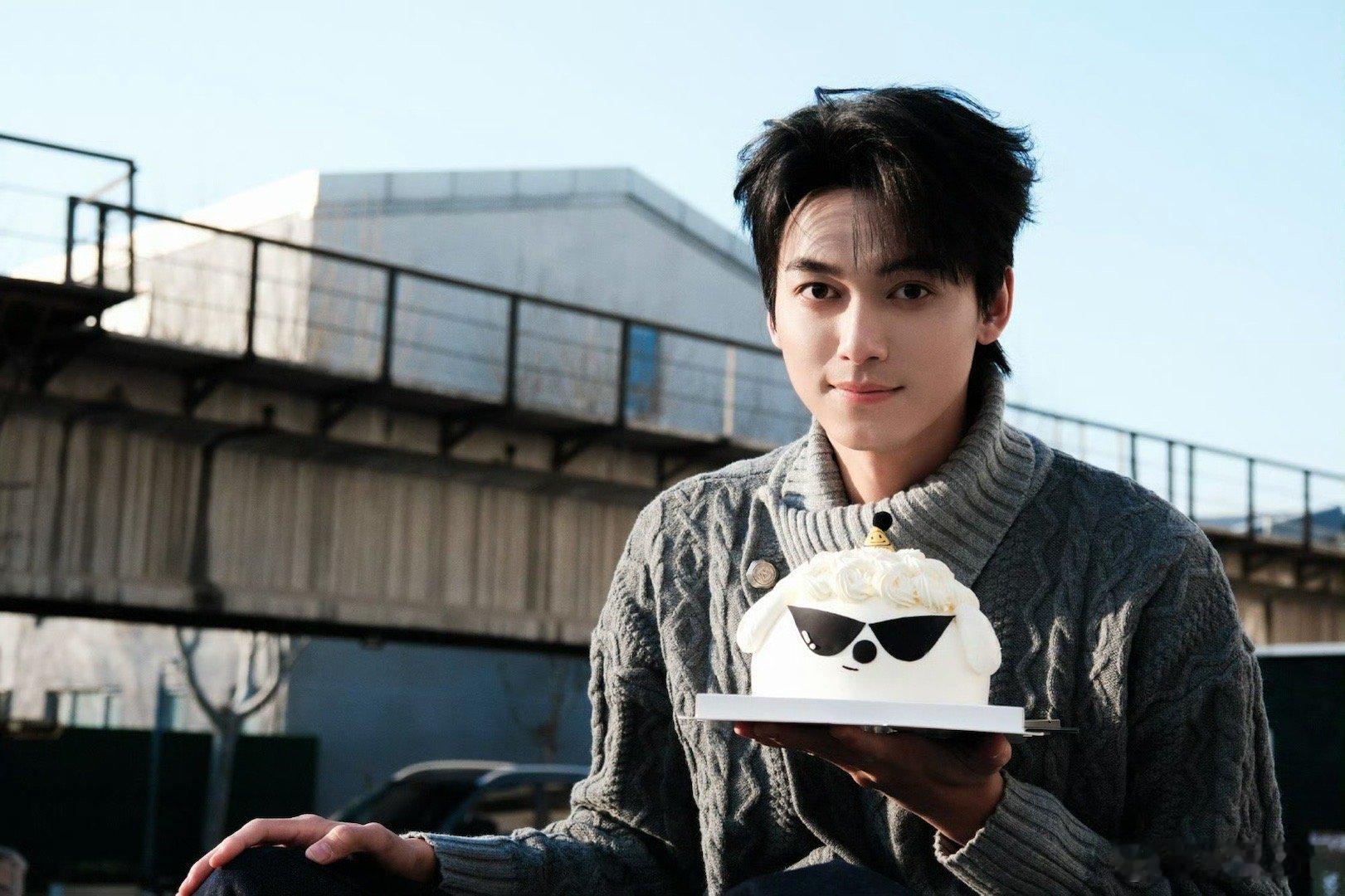 吉视春晚确定不是喜人团建吗吉视春晚宣传片阵容一出来直接嘴角上扬✨ 这妥妥的喜人团