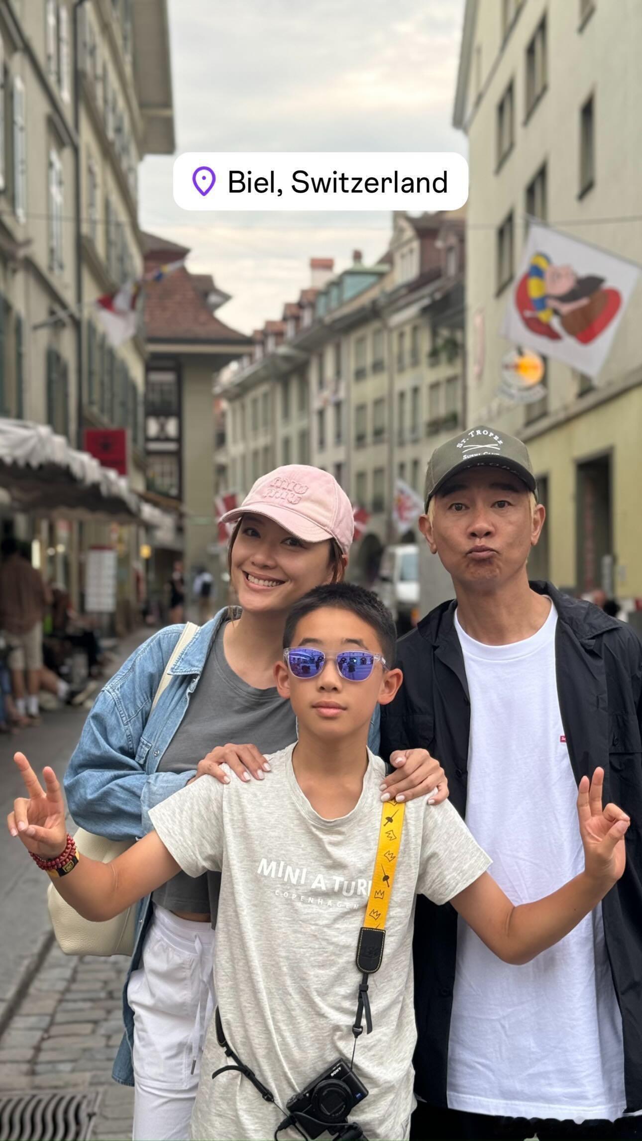 陈小春应采儿带Jasper瑞士度假，爸爸在卖萌儿子在耍酷 ​​​