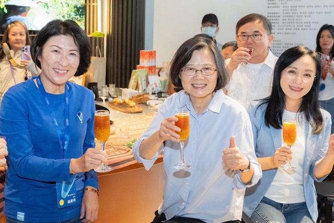 蔡英文同框饶庆铃释善意　「终结对立」是否给赖清德上了一课？

梅花新闻网 林瑞益