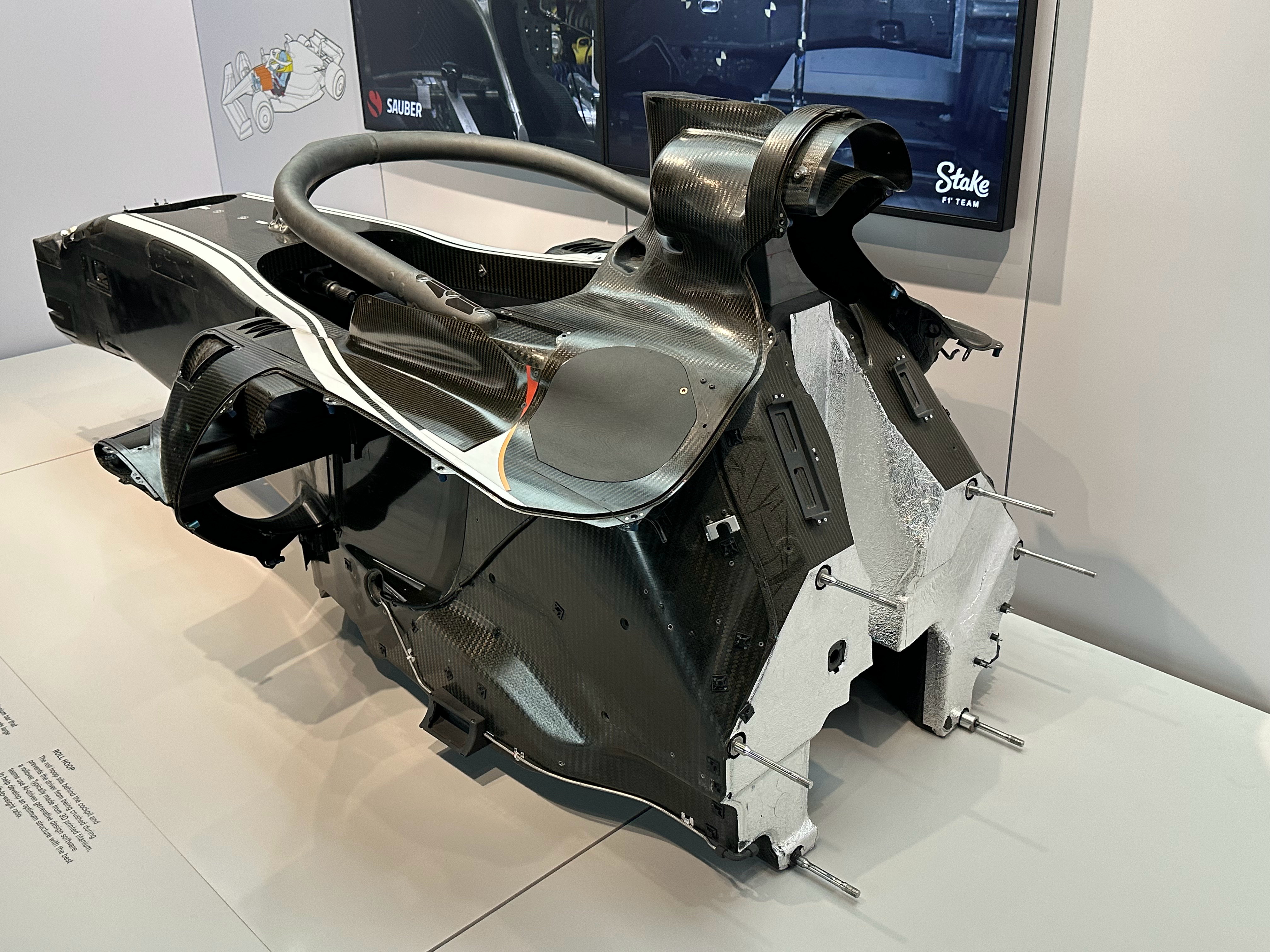 推荐每一个F1车迷都来F1 Exhibition看一看，目前在伦敦展，成人票分不