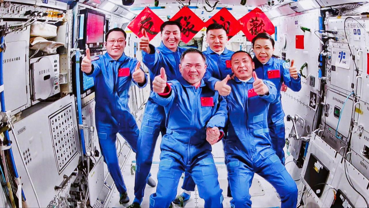 历史性一刻！中国第8次太空会师，香港航天员首次进驻天宫，5月25日清晨，一个振奋