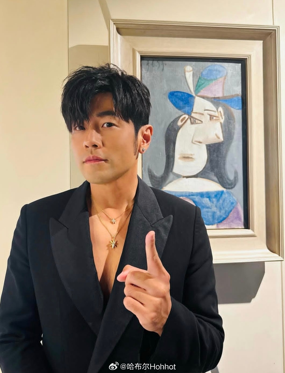 周杰伦新专辑 带着期待被满足的心情入睡，晚安 