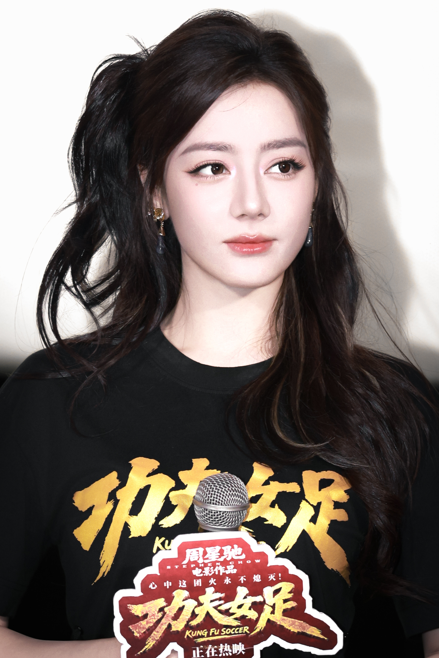 放羊的星星✨迪丽热巴杭州路演路透