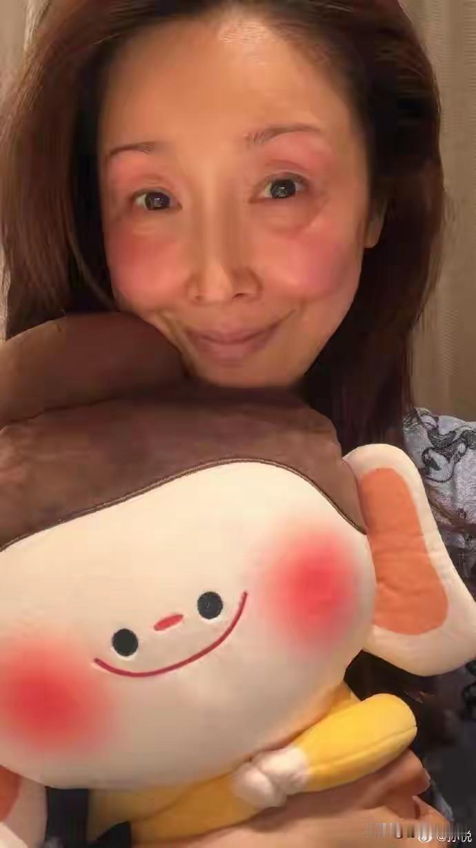 1月21日，孙悦在微博发文称：“山西大同录春晚，冻伤冻成佛小伴。”并晒出冻伤后的