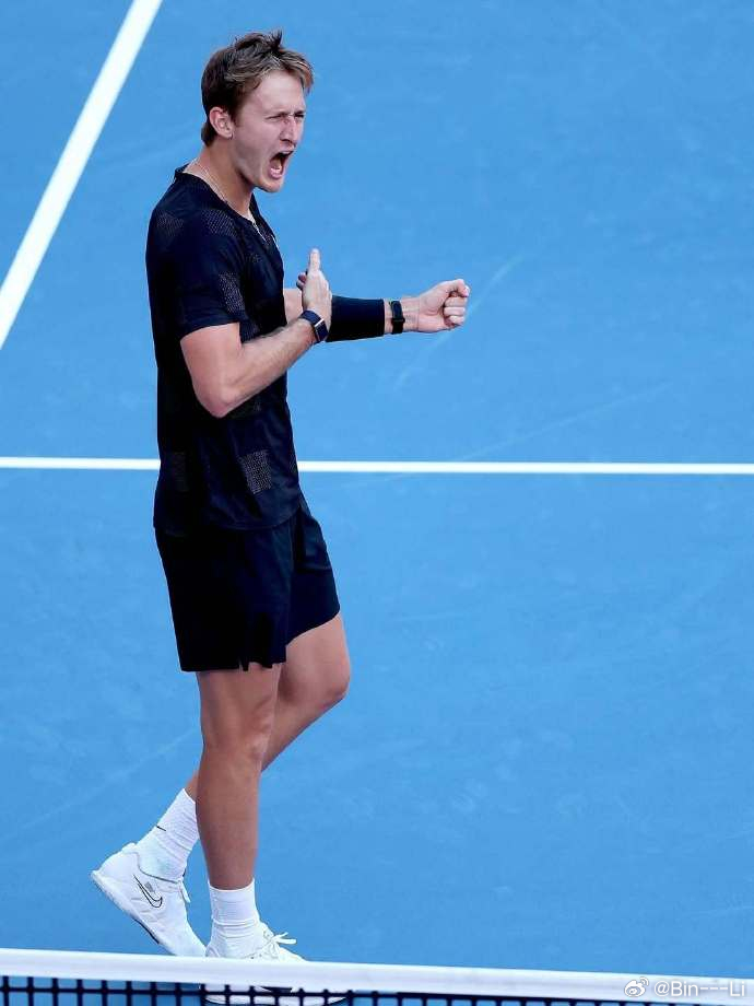 科达职业生涯首次击败世界第一本场比赛科达确实发挥出色，阿卡一波16连胜之后，整个