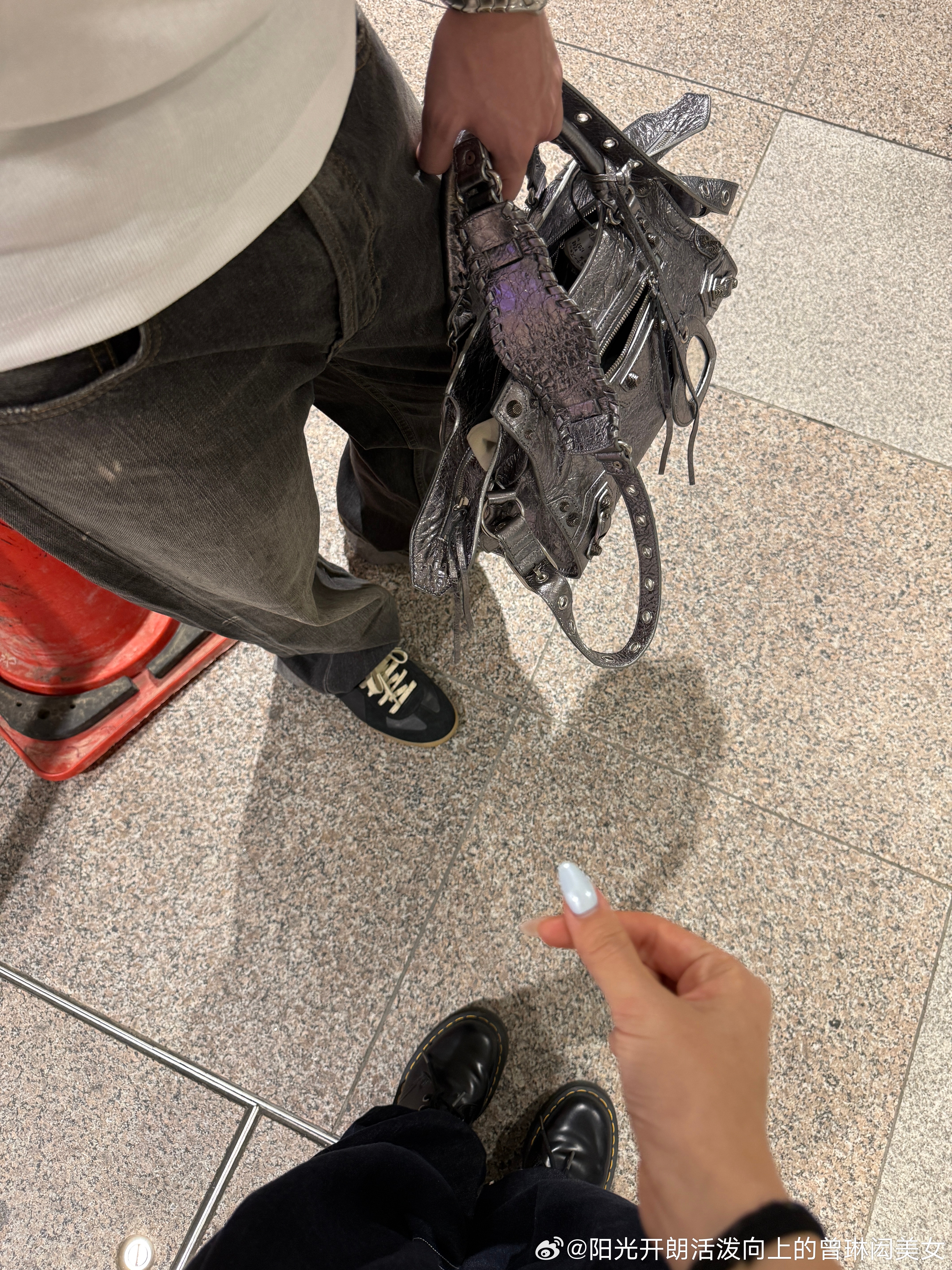早上十点到达新宿，发现所有店都在10:30之后开门，此乃一怒 