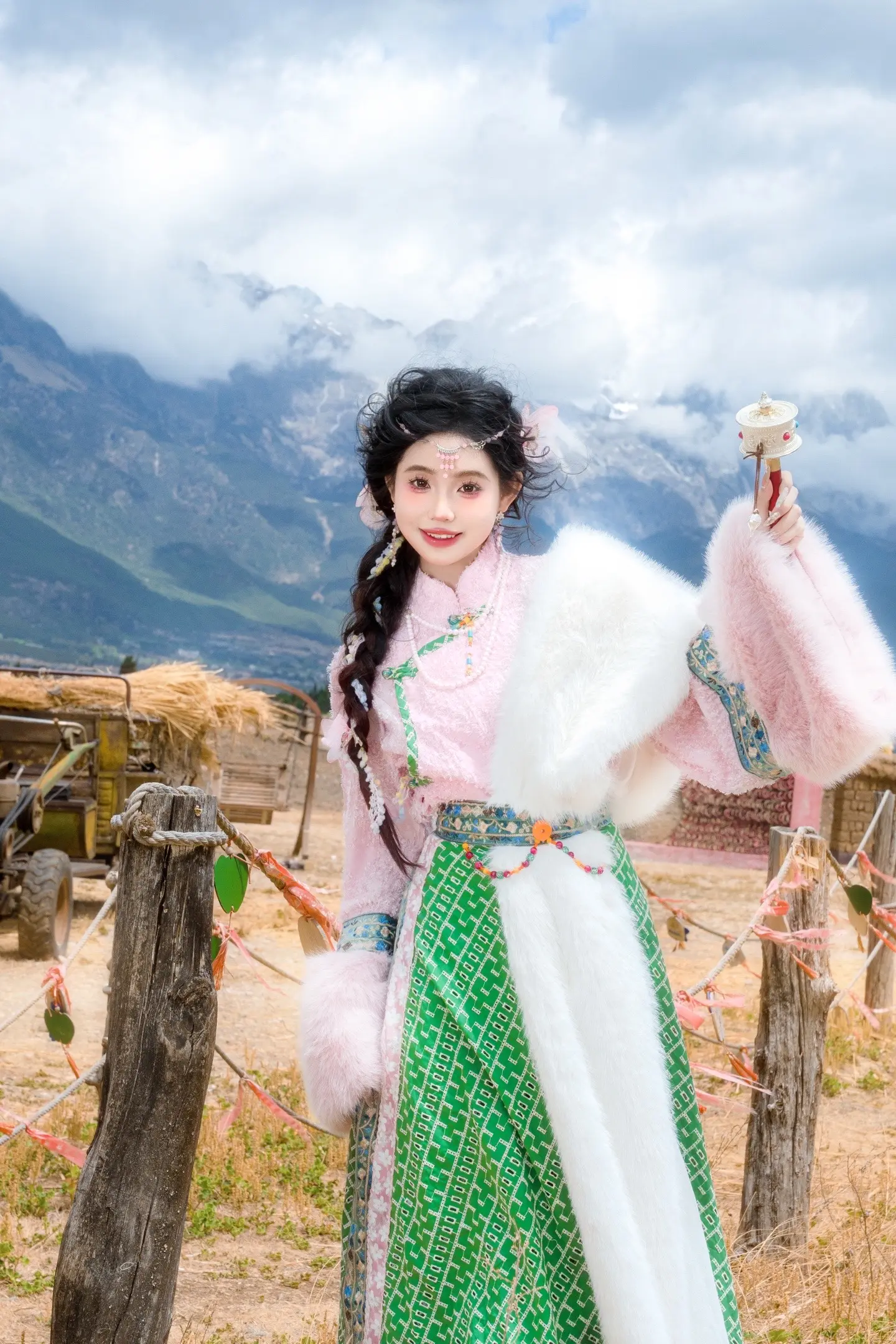 谁懂啊！终于拍到了我想要的雪山藏服写真