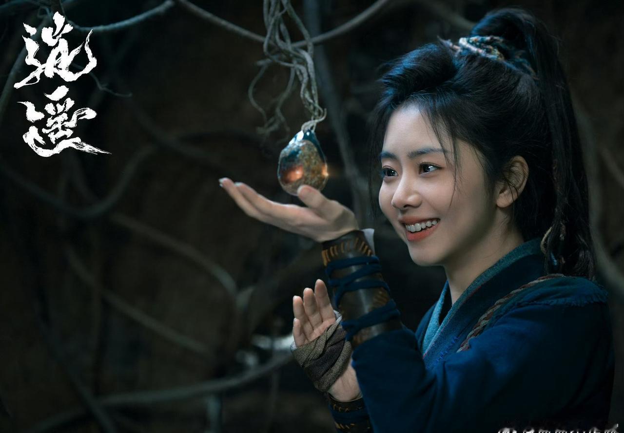 谭松韵台词在2025年12月27日粉丝见面会上，谭松韵重穿《最好的我们》校服并还