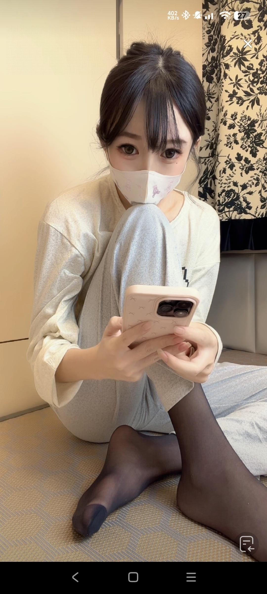 现在主播不搞点花样都没有人看 