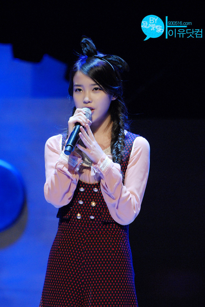 IU  ❤️IU韩国第一女solo 2011年时光机🐥111206 IU MB