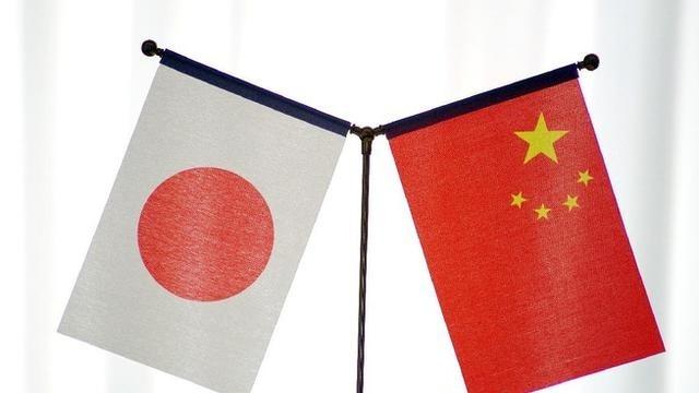 接触过大量日本人后，我可以很负责任的说：1：绝大部分日本人对于二战期间的暴行都知