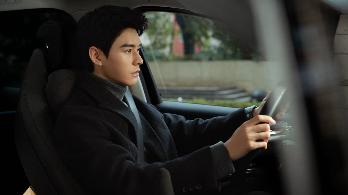 龚俊回应沈谢秩被停职家事法庭 沈谢秩被停职，周末还停播，他得“赋闲”两天半。龚俊