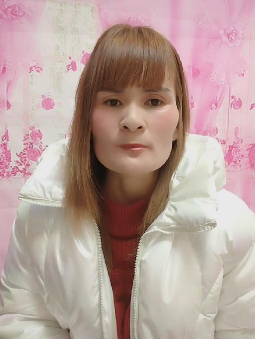 三梦奇缘梦开始的地方是抖音，她当时发布了一张自己新发型的自拍，而命运的齿轮也开始