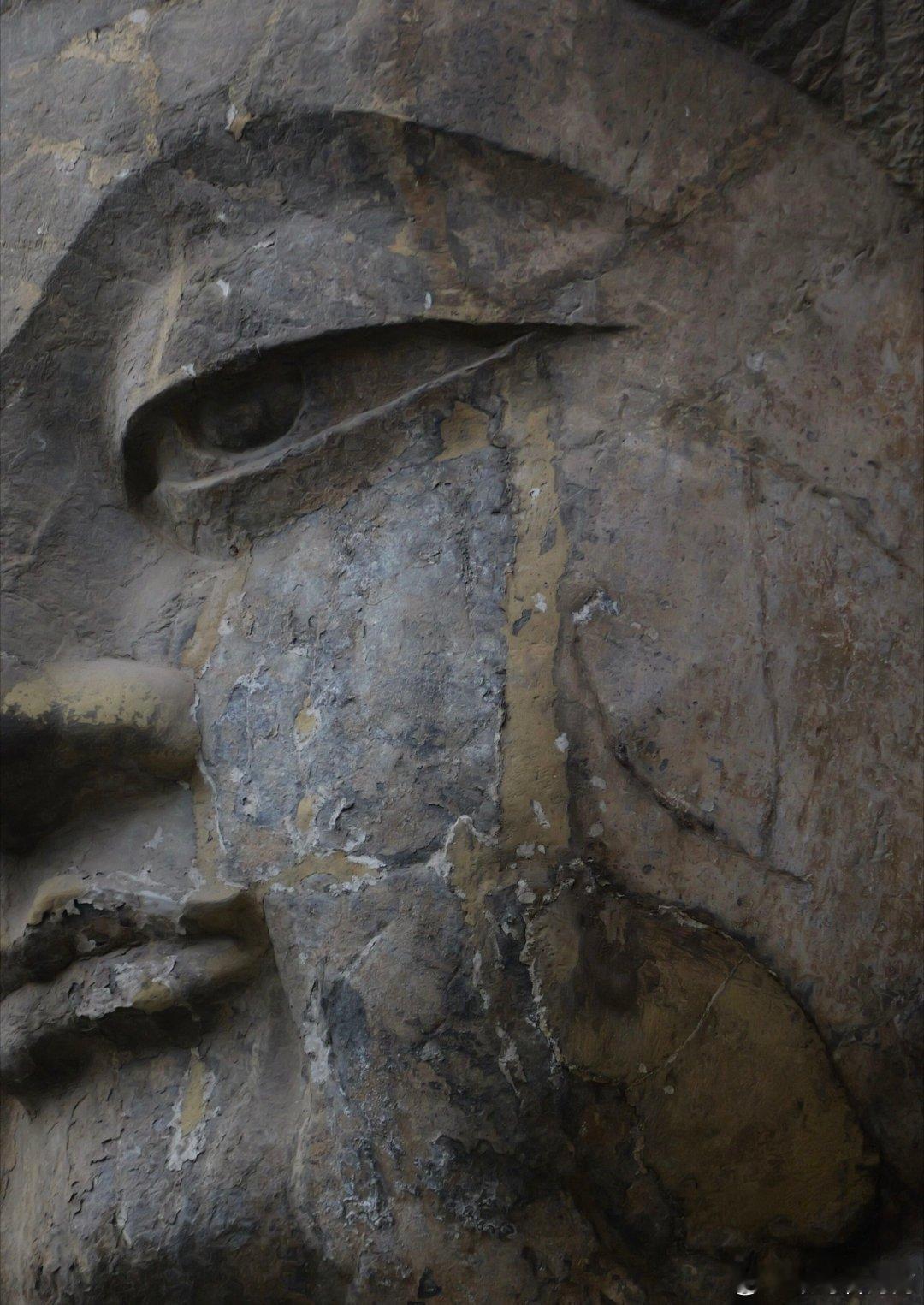 龙门石“哭”！卢舍那大佛眼角千年泪痕，藏着洛阳最戳心的秘密远赴龙门石窟，万般风景