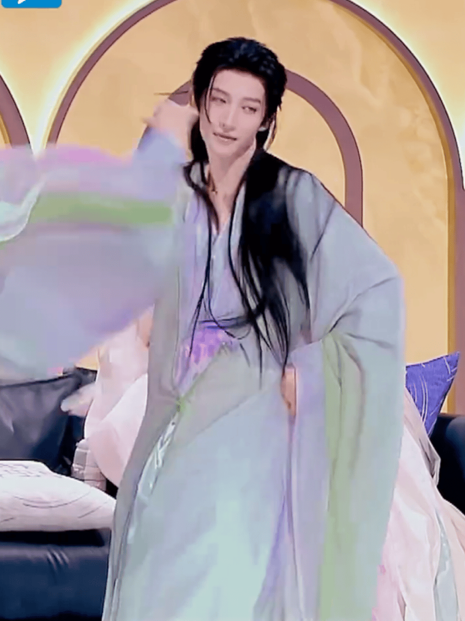 呜呜～这最后的MaMa～MaMa～这段扭得太得劲儿了，好喜欢～ 