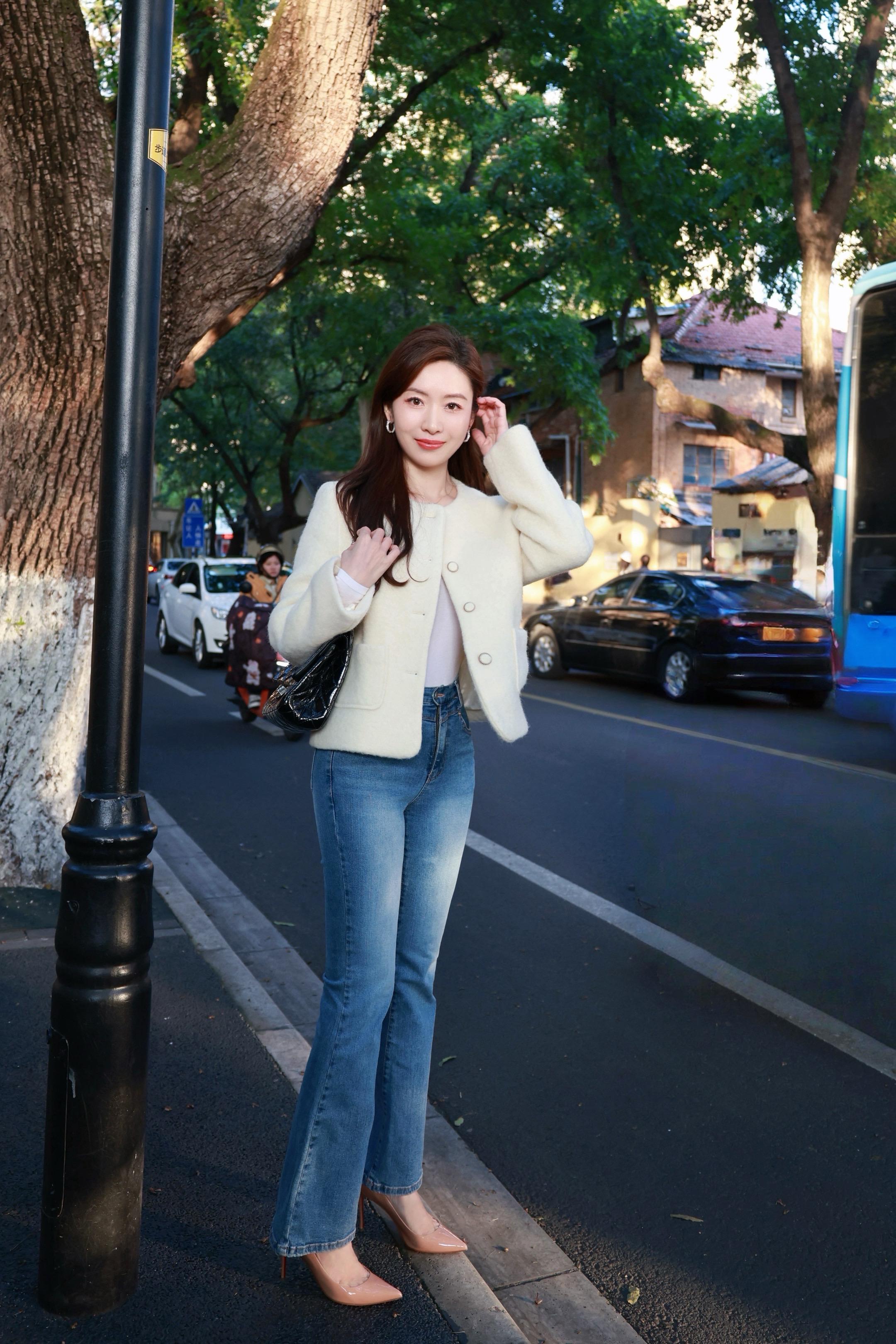 落单的恋人 空的街 不同的季节 痛的夜