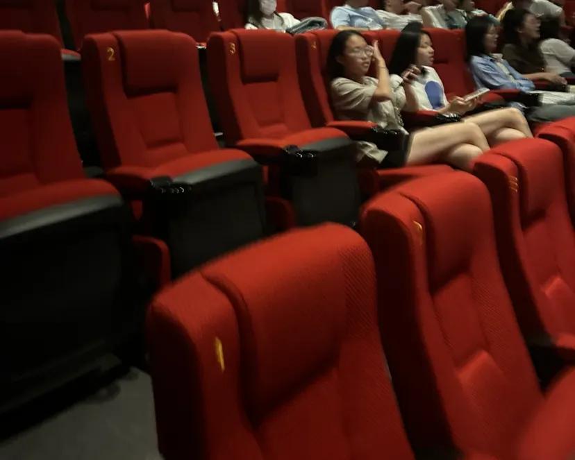 去看封神了，路人的真实看法
一开始我也是不报有任何期待的，毕竟题材都老掉牙，拍来