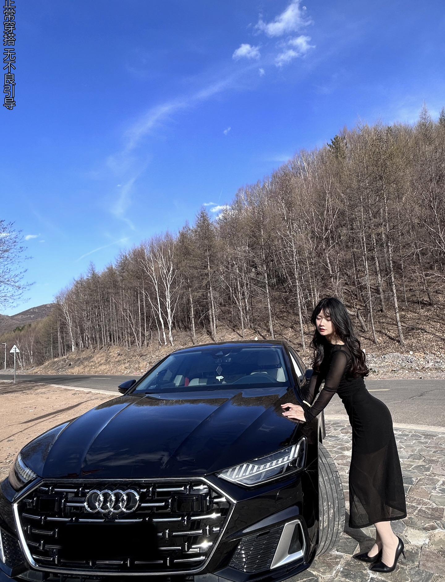 愿财神知我意 大风吹来人民币.