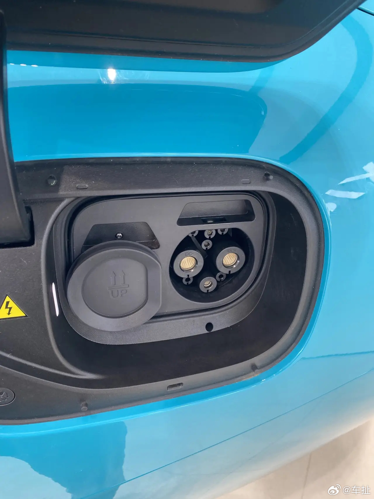 小米汽车：勿用塑料袋等物品给充电口防水确实能看到不少人这样干，不分品牌，但说实话