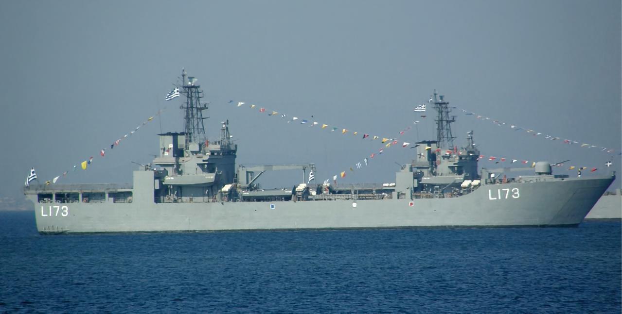 每天认识一件兵器 希腊“杰森”级坦克登陆舰“杰森”（Jason）级坦克登陆舰是希