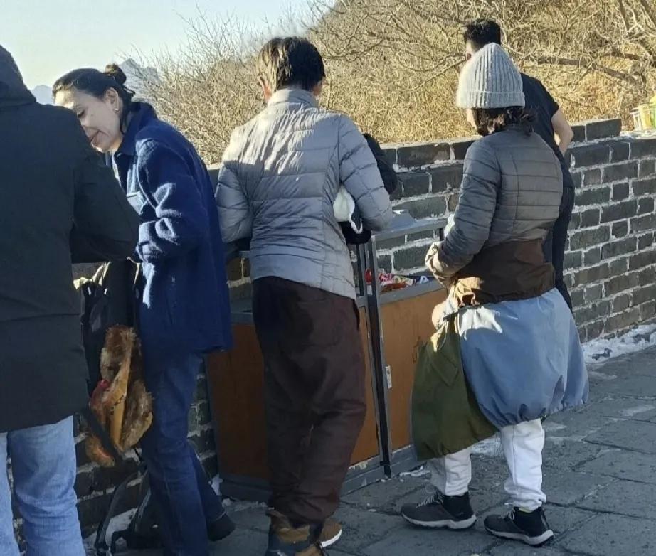 刘烨儿子，太令人意外了！

1月11日下午，刘烨儿子和老婆罕见引发热议，看到刘烨