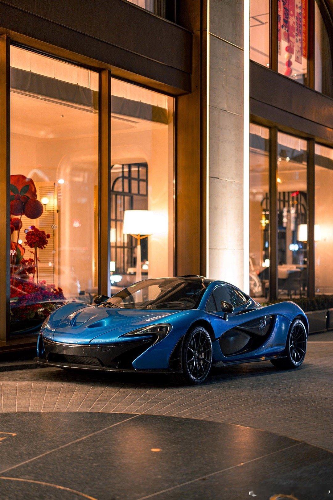 Mclaren P1  cars01豪车拍  北外滩索菲特场景太棒，一有车就忍不