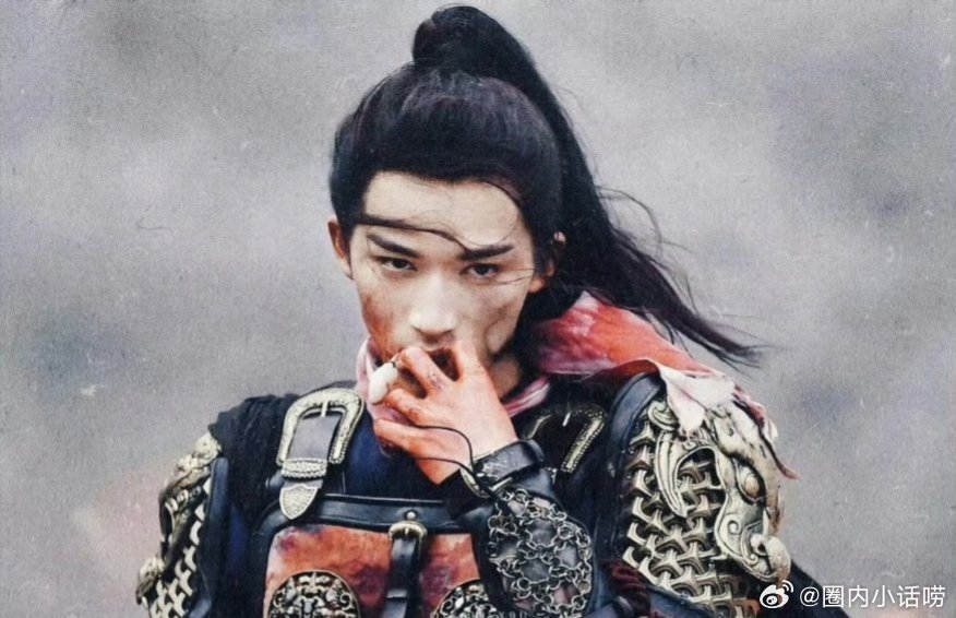 同样的美强惨人设，张凌赫VS王星越，战损妆谁赢了？ 