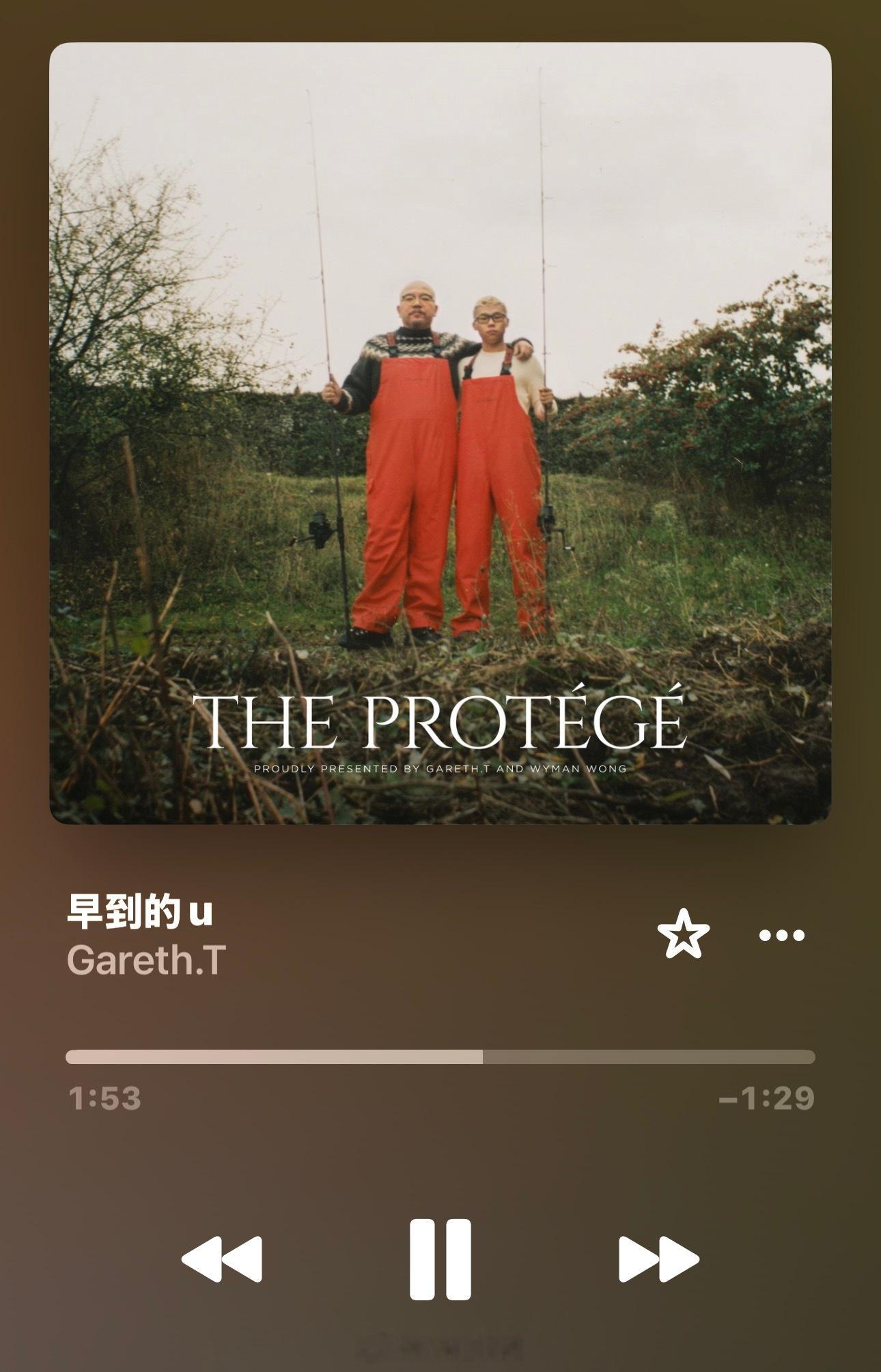 汤令山GarethT[超话] “早到的U”循环播放🔁沒在找護照時 它就跑出來人