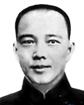 卓秋元（1882—1911）卓秋元，原名依六，福建省连江县长龙镇岚下院后村人，近