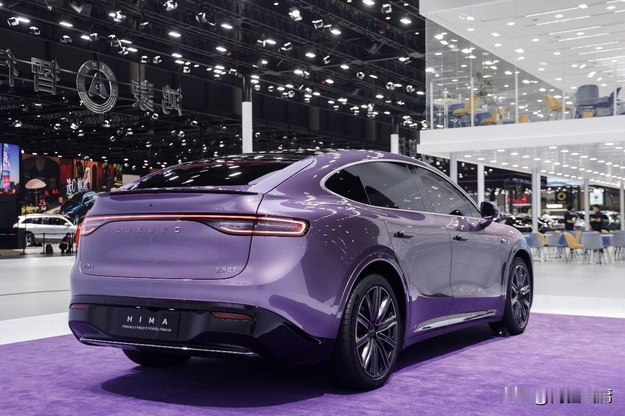 华为智驾太能打！尚界H5 11月狂卖10672台，短板明显也挡不住热销
 
尚界