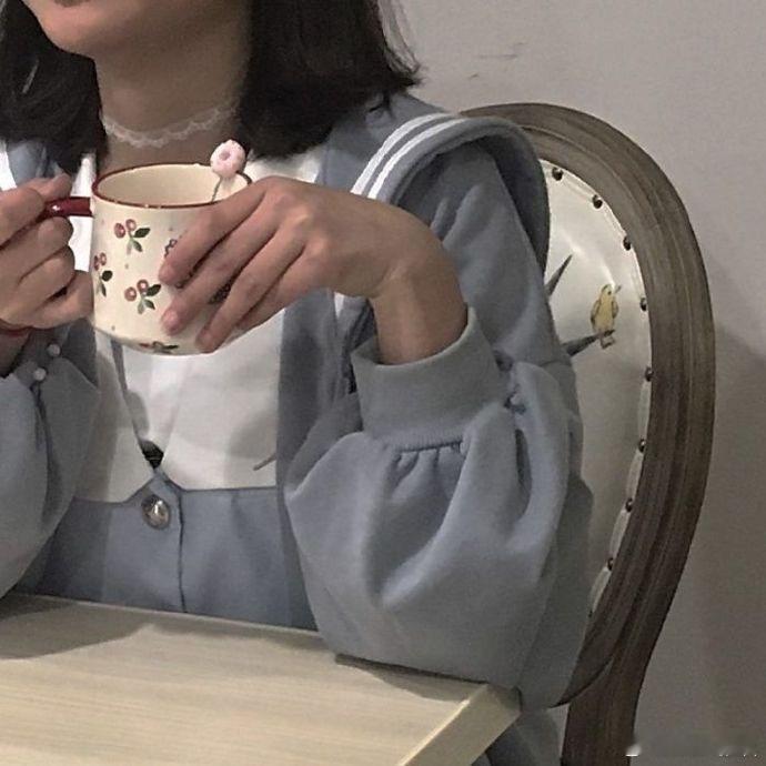 人的善良大概就是 看出了你的为难 便不难为你生活手记