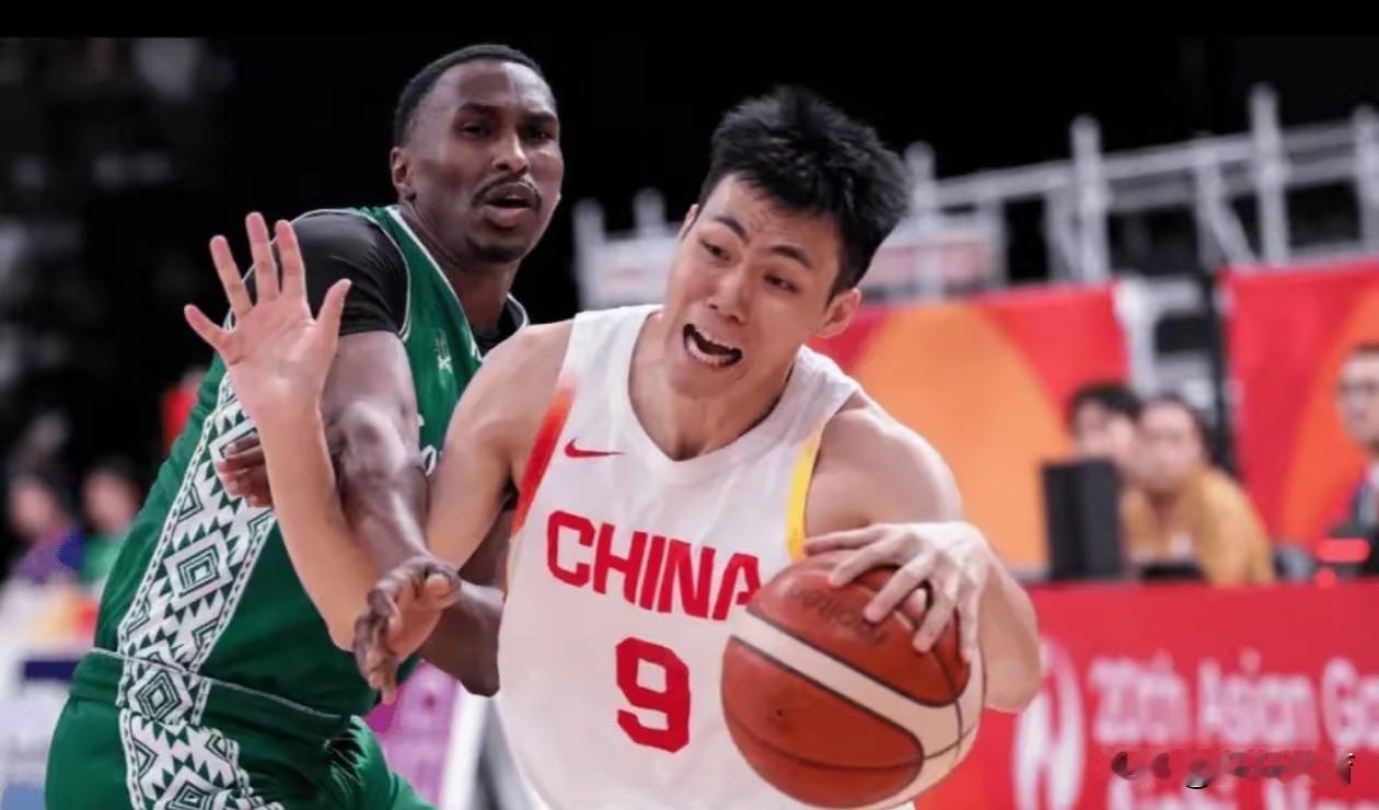 不知道从什么时候开始的，国内篮球球迷对球员表现都表现出零容忍！！！表现好就捧上天
