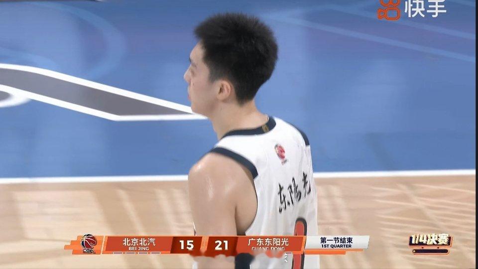胡明轩牛逼，吹爆胡明轩！👏👏👏北京男篮vs广东男篮京粤大战cba季后赛