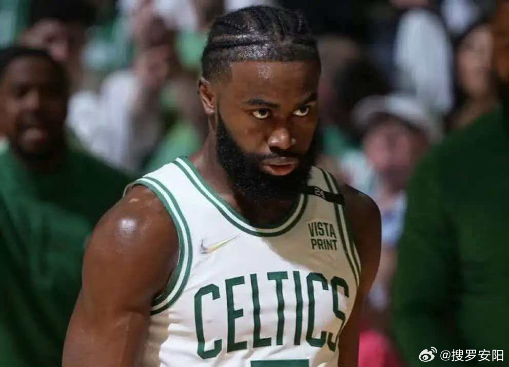 曝掘金与绿军进行交易谈判据NBA知名记者Chris Haynes报道，波士顿凯尔