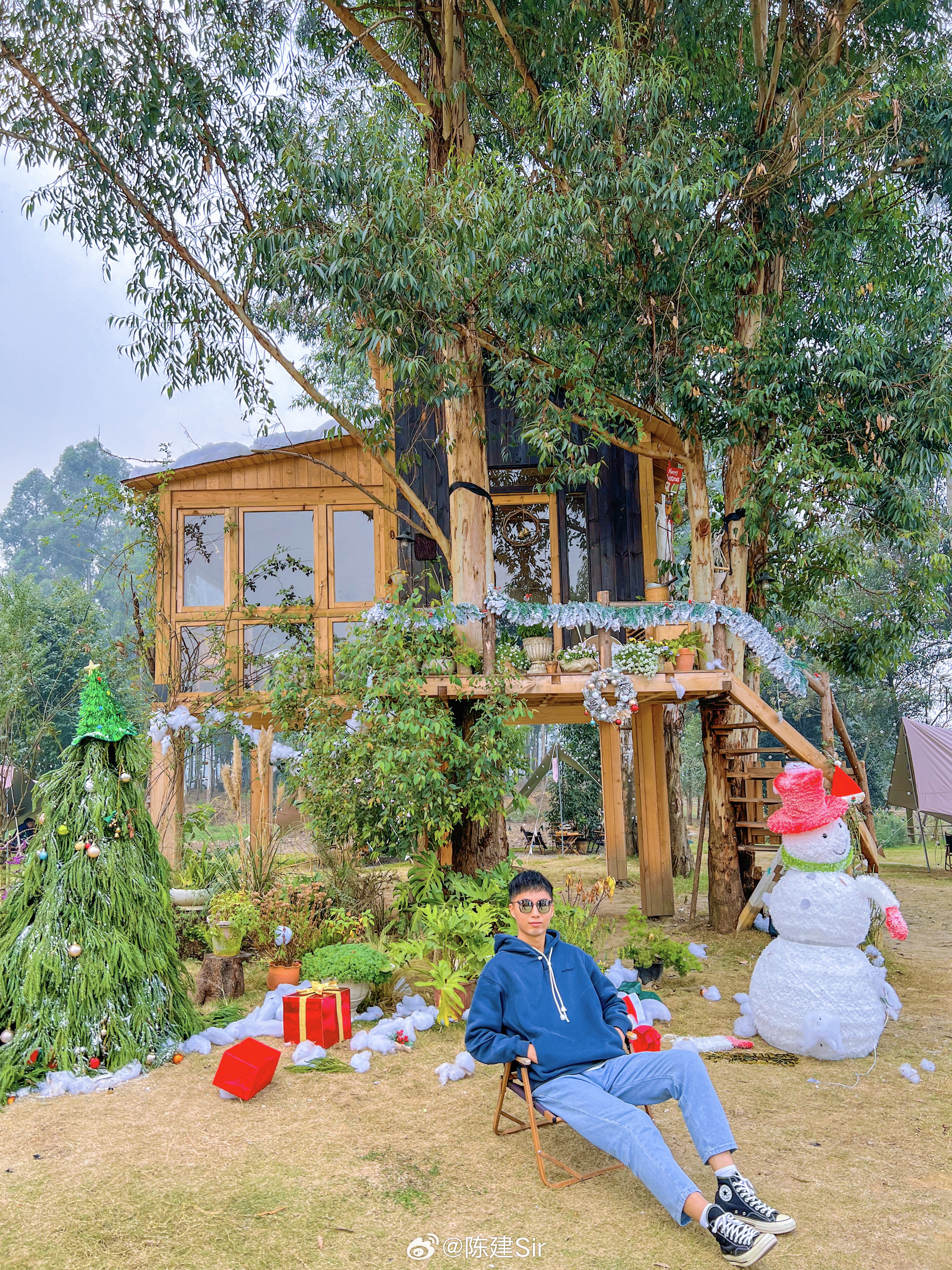 #藏不住的双流#成都双流这个宝藏露营地藏不住咯！！游牧巴士营地面朝森林，自然触手