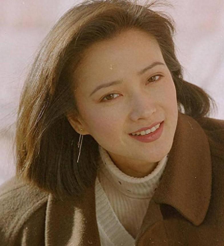 何晴冥诞，儿子发文维护爸爸许亚军和继母澎妈，称他们为治疗母亲拼尽全力！
 
许亚