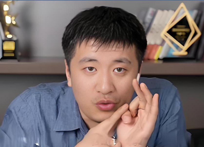 张雪峰老师走了，走得太突然了，英年早逝，天不假年，他才41岁。
张雪峰这辈子最让