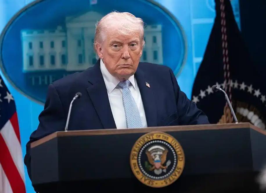 联合国不再惯着特朗普政府，直接正面硬刚，撂下一句狠话：只要敢动相关民用基础设施，