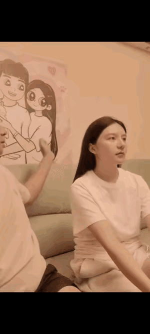 网友：这老婆要是娶到手，不宠上天都说不过去[呲牙]