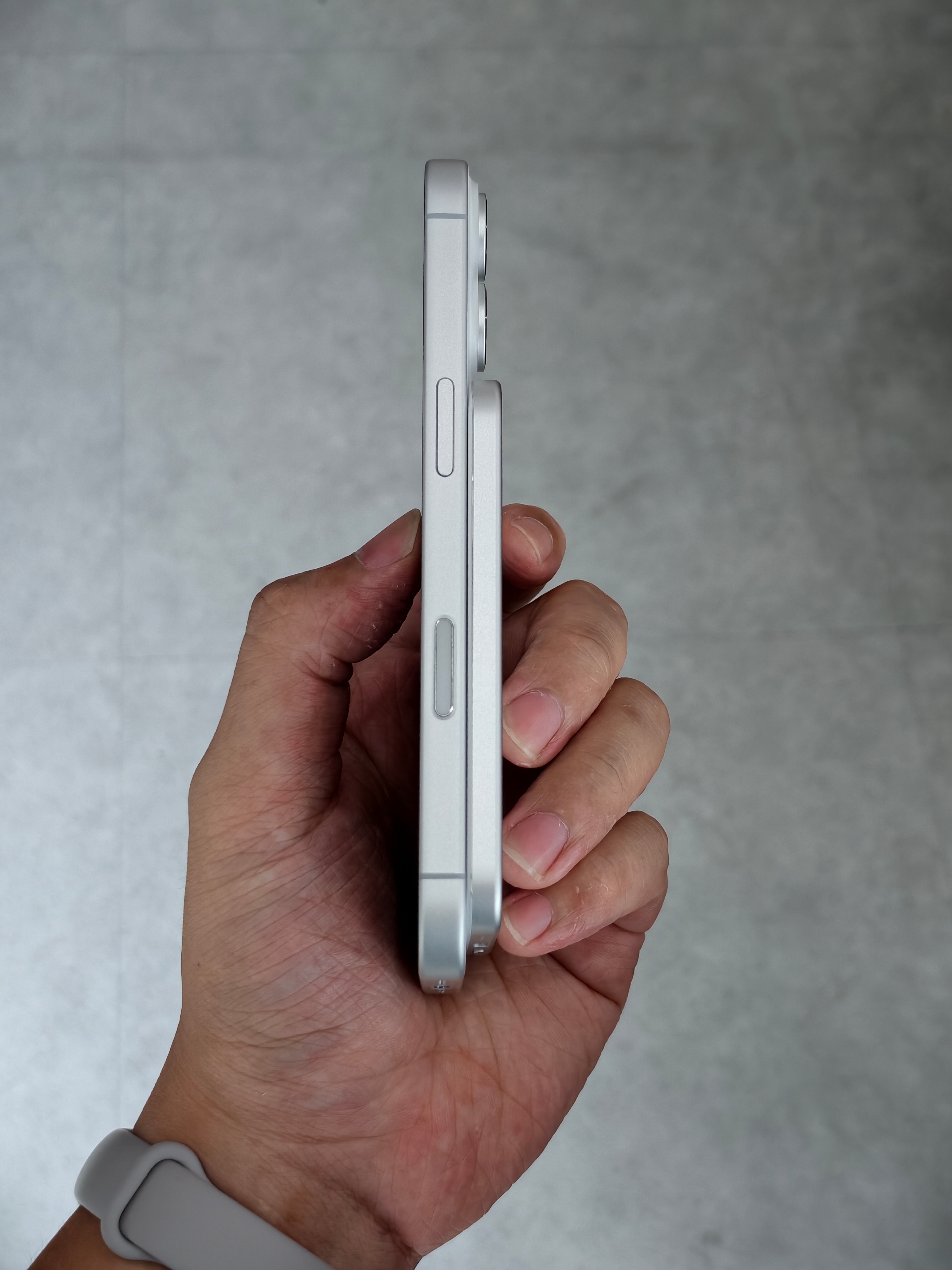 小米最新的磁吸充电宝，和 iPhone 17 很搭[哆啦A梦吃惊] ​​​