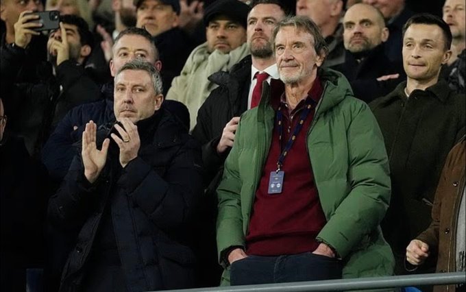 【拉爵锐评】邮报拉爵对青训学院的看法是，他说那里的标准真的下滑了，导致了许多尴尬