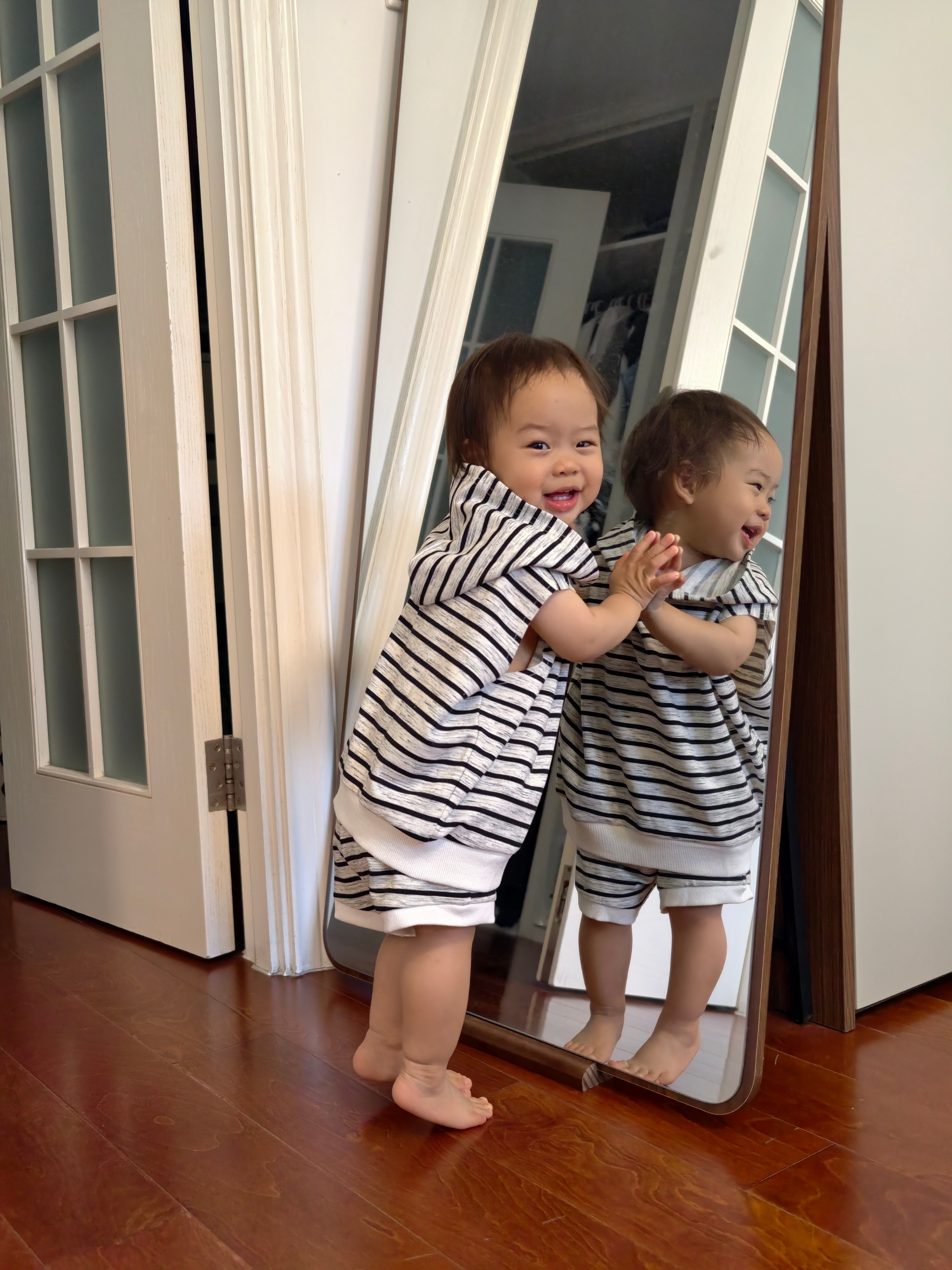 豆姨给悠米买的衣服也太帅了，哈哈哈。看来，我以前买衣服的思路太幼稚了 ​​​