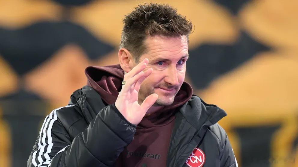 纽伦堡俱乐部确认，和克洛泽续约到2028年夏天 