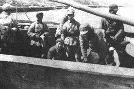 1948年3月1日，彭德怀在瓦子街见到刘戡的遗体，沉声说道：他当年为救我方一名同