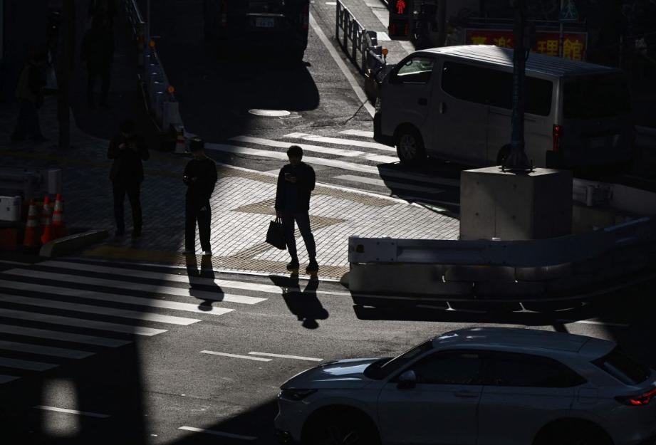日本147万人陷多重借贷！三年激增30%，债务自杀数飙至853人
 
12月6日