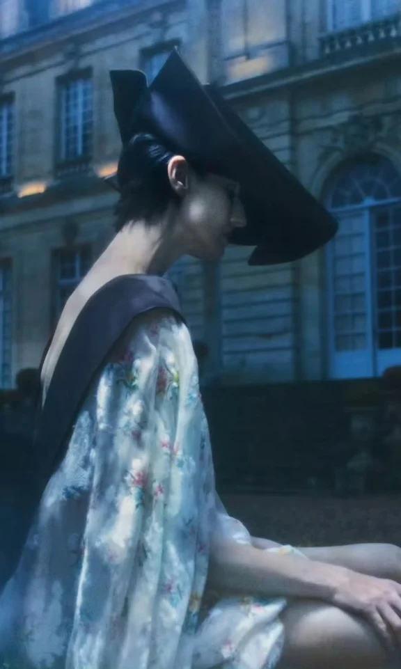 Erin O'Connor in Sensual Night